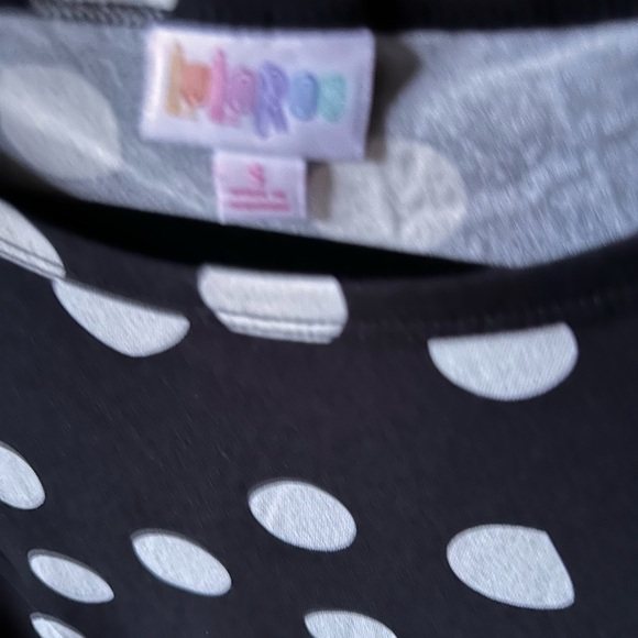 Lularoe small black Gigi top with cream irregular polka dots. NWT.Fitted style. - Picture 3 of 11